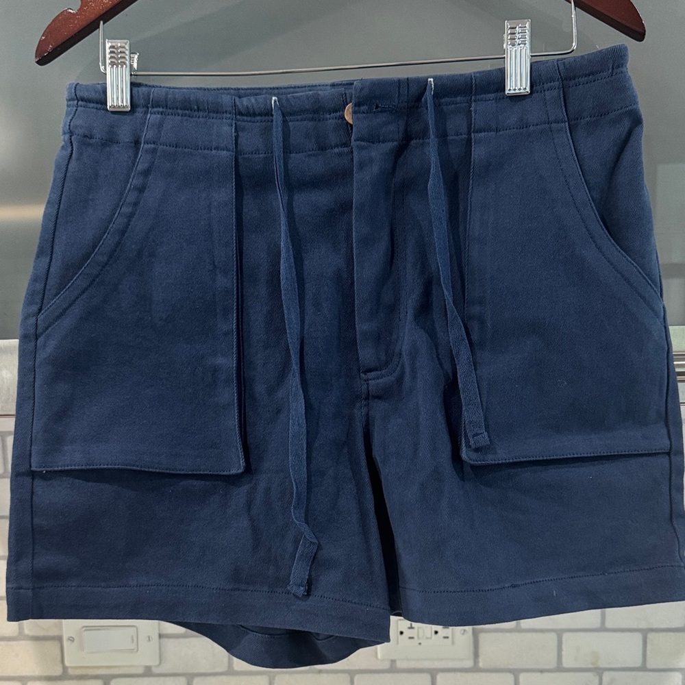 Crescent Navy Blue French Terry Lounge Sweat Shorts Size L (NWT)